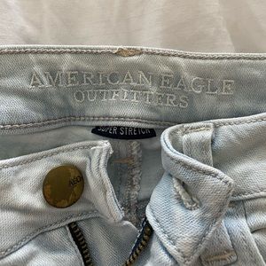 Light Wash Ripped American Eagle Jeans